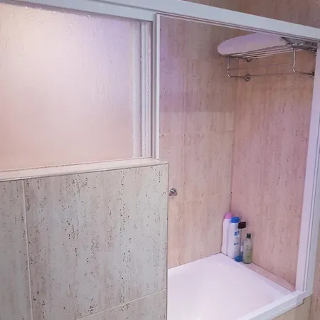 Apartamento Apto. Reformado Primera Línea Playa De Samil, Vigo